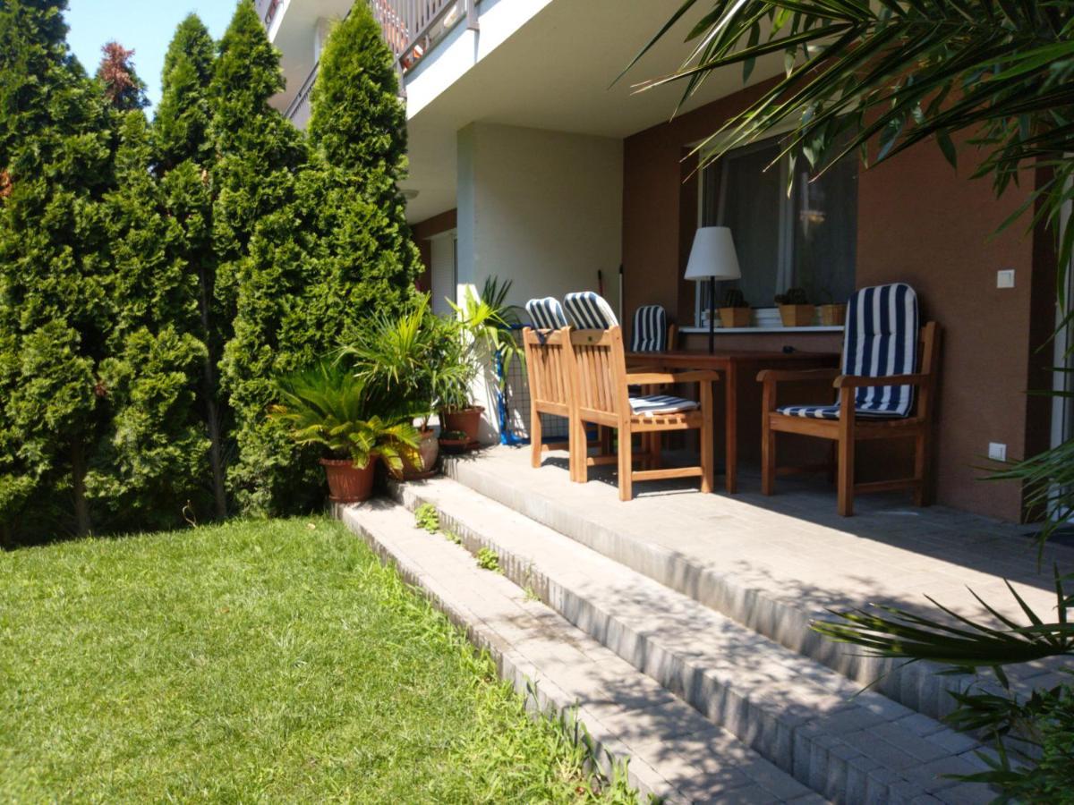 Bamboo Wellness Apartment Siofok Bagian luar foto