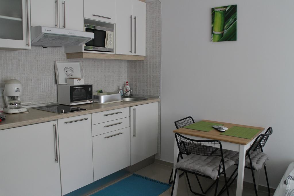 Bamboo Wellness Apartment Siofok Bagian luar foto