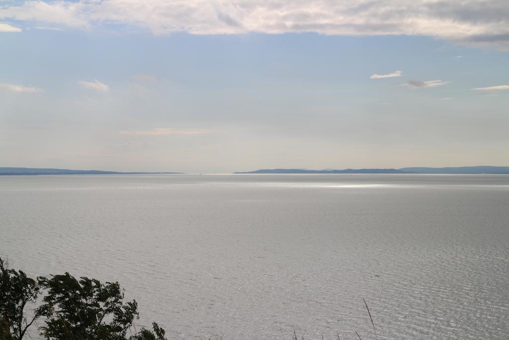 Bamboo Wellness Apartment Siofok Bagian luar foto