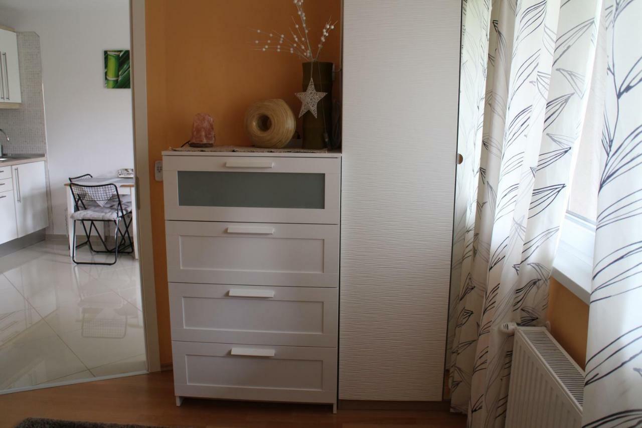 Bamboo Wellness Apartment Siofok Bagian luar foto